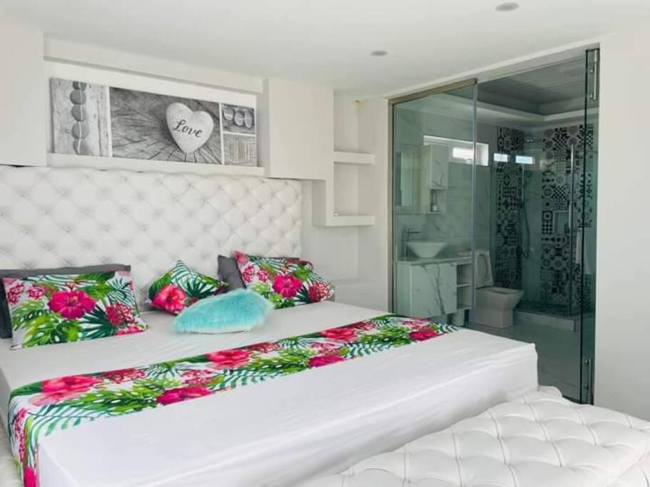 Meliyer Cheerful 3 Bedrooms At Perebere